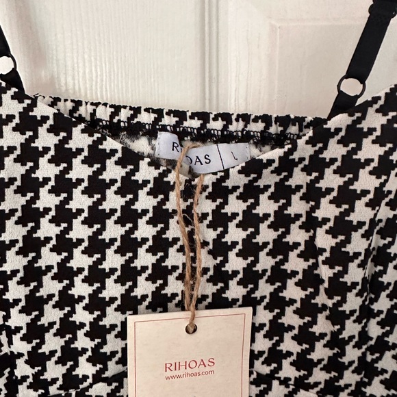 NWT Rihoas houndstooth print mini dress with rouching - Picture 2 of 3